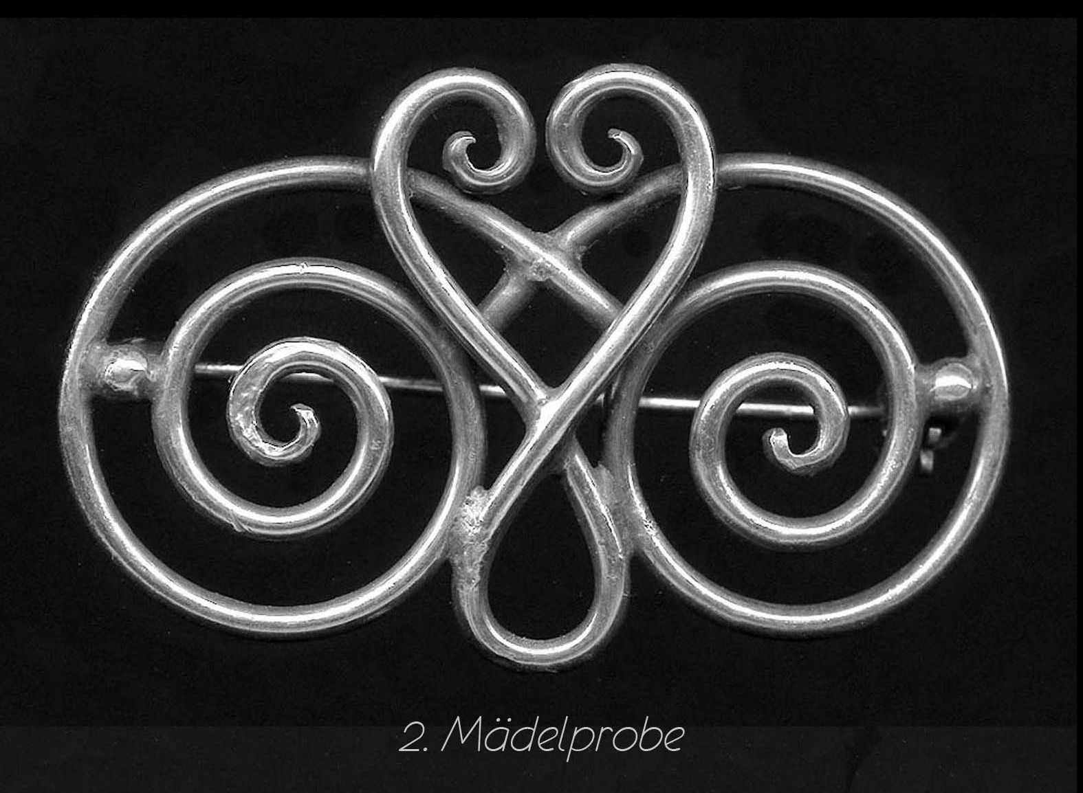 Brosche der 2. Probe