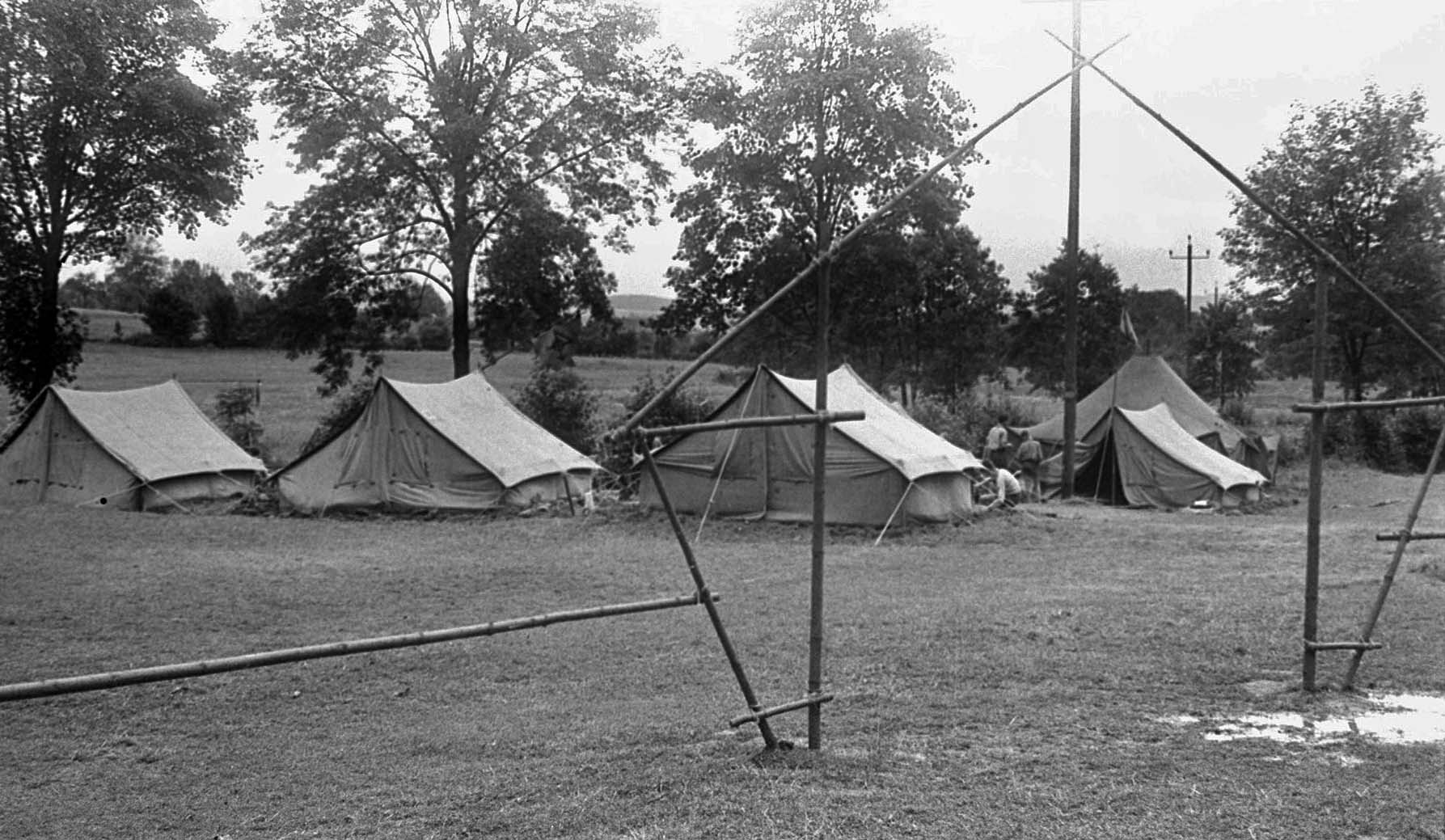 Der Lagereingang, Foto von Helmut Nachtigall